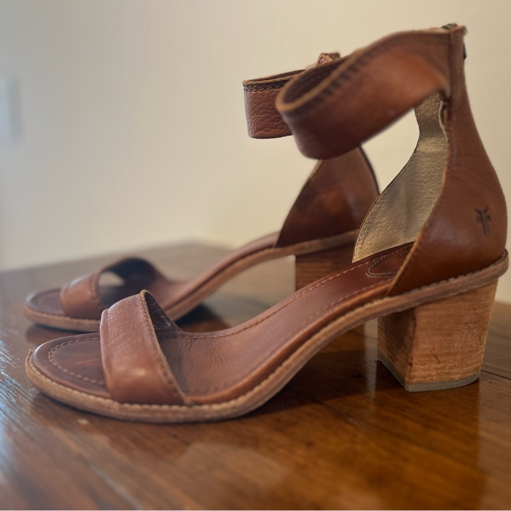Frye Brielle Back-Zip Sandals